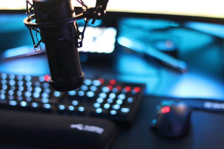 Steuern für Twitch, YouTube, Instagram, TikTok und Co